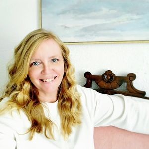 Meet your Posher, Carrie